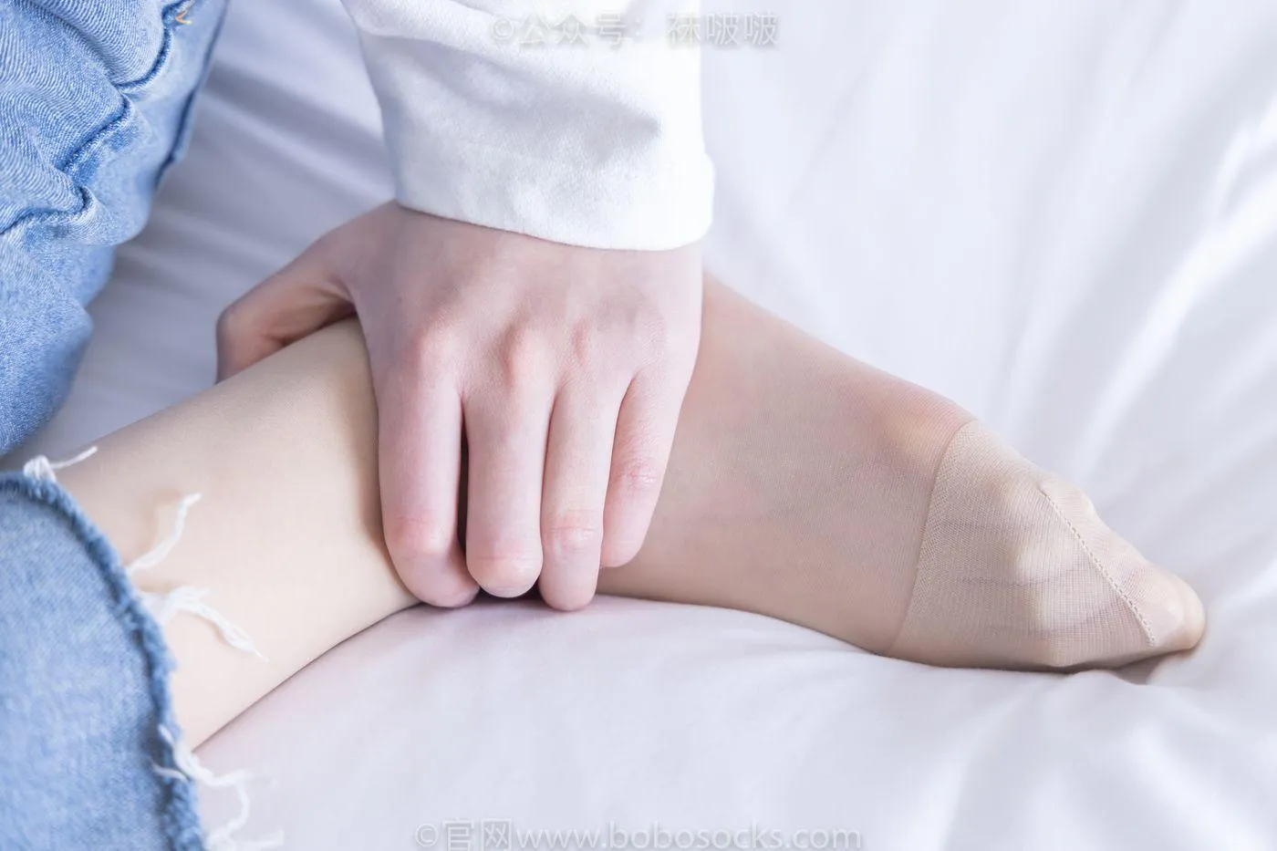 [BoBoSocks袜啵啵]NO.080 小甜豆-帆布鞋、白棉袜、肉丝（花絮版） [140P]插图3